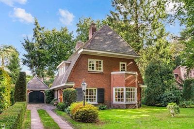 Klassieke villa in het groen van Zeist is een oase van rust, maar alle gemakken zijn dichtbij