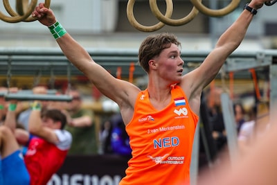 Een uitlooptraining van 10 tot 15 kilometer? Obstacle runner Van Merkenstein draait er zijn hand nie
