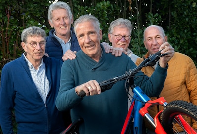 Bert, Bertus, Herman en Johan redden het leven van hun vriend Gerald (74)