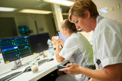 Dit ziekenhuis laat verpleegkundigen niet meer de hele nacht werken: ‘Je lichaam gaat in een slaapstand’