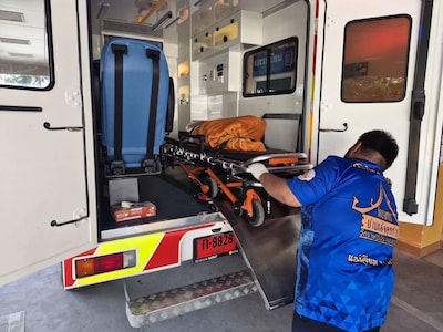 Thaise vrouw vlak voor crematie levend uit doodskist gered