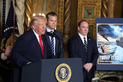 Kritiek op Trumps peperdure ‘Golden Fleet’ kost marineminister zijn baan