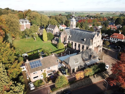 Erfgoedclubs smeken om méér huizen in de pastorietuin van Beek: ‘Alles beter dan wonen in de kerk’