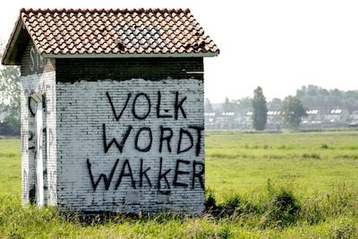 Het klopt niet: Waarom sommige ‘wakkere’ mensen complotten zien waar anderen alleen losse gebeurtenissen zien