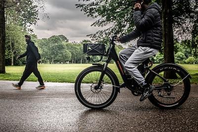 Amsterdam wil fatbikes weren uit parken, Vondelpark moet de eerste zijn: ‘Tijd voor onorthodoxe maatregelen’