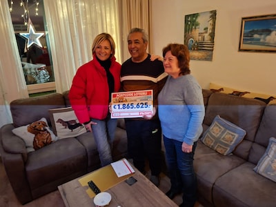 Gigaprijs loterij valt in Molukse wijk Tiel: deelnemer met drie loten wint 5,6 miljoen