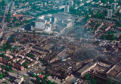 Geheime notulen onthullen: ministers tegenover elkaar na vuurwerkramp Enschede