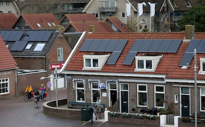 Salderingsclaim vraagt geld om te procederen tegen de staat over waardeloze zonnestroom