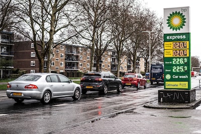 Nu al brandstoftoeslag doorberekend aan klanten, tot verrassing van Consumentenbond