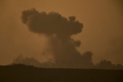 Zware bombardementen op Gaza-Stad, tanks in straten gemeld