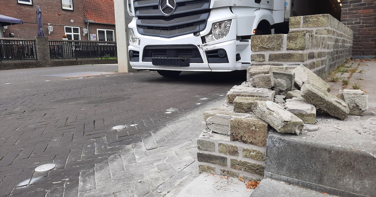 Het kwetsbaarste muurtje van Groesbeek staat er niet voor niets | Regio ...