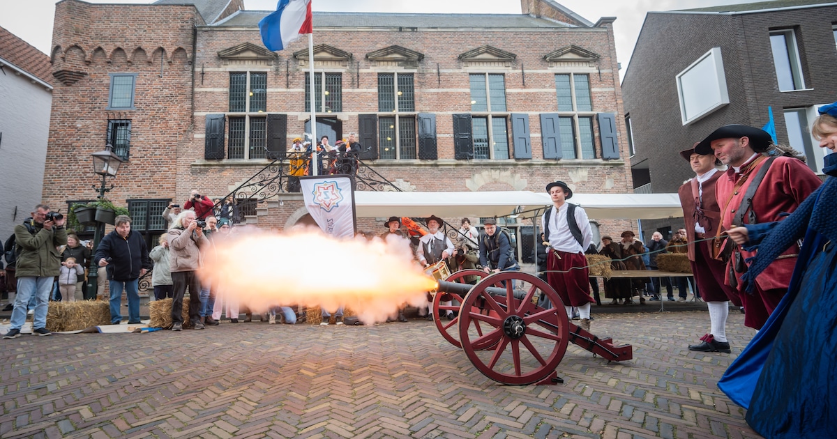 Historisch Spektakel verwacht tot 18.000 bezoekers nu re-enactmentleger blijft groeien