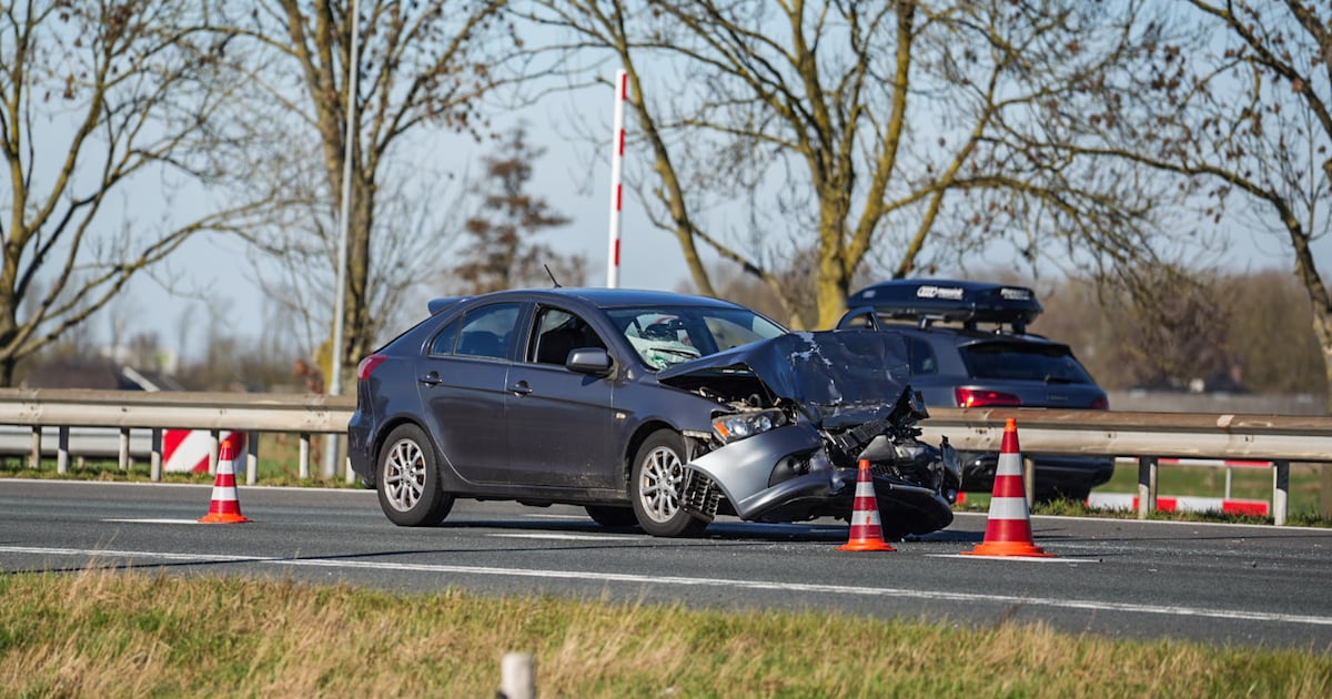 Twee auto’s in botsing op de A12: gewonde naar het ziekenhuis