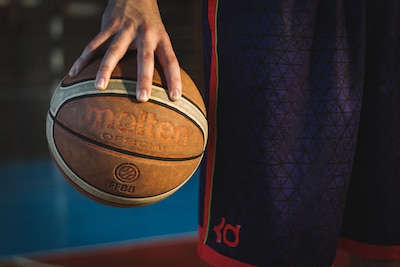 Basketbalvereniging moet uitwijken vanwege foute belijning in sporthal