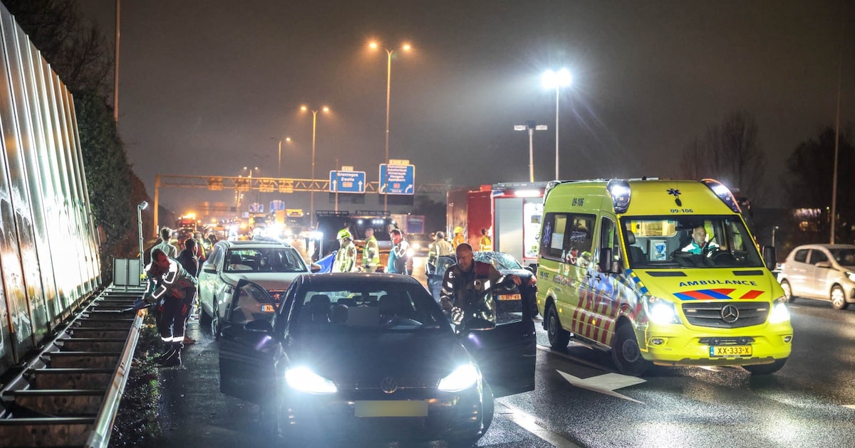 Meerdere voertuigen betrokken bij flinke botsing op de A28 bij Amersfoort