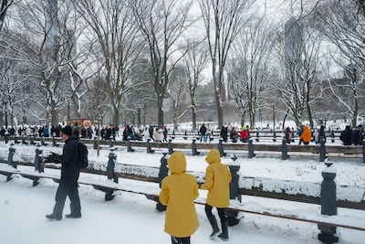 Burgemeester New York noemt sneeuwstorm ‘goed moment om baby’s te maken’