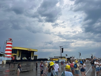 Festivalterrein Concert at Sea weer geopend na inslaan bliksem: ‘Voelde stroom door mijn arm’