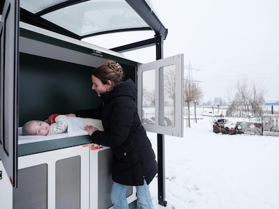Bij deze kinderopvang slapen kinderen op een wel héél bijzondere plek: buiten... omringd door sneeuw