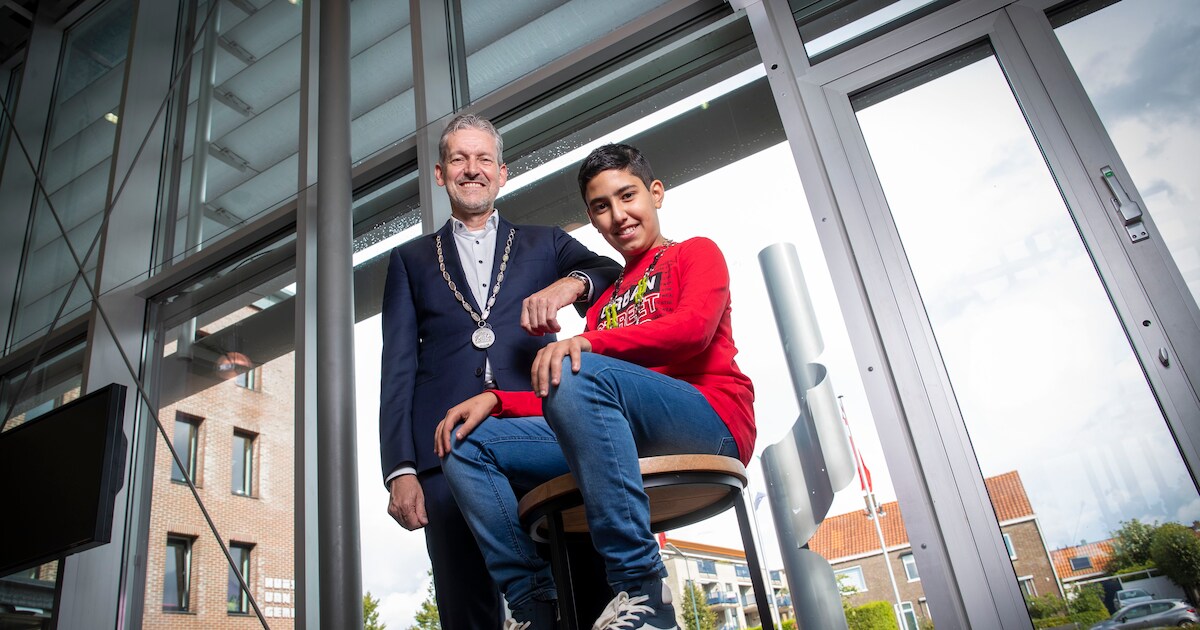 De twee burgemeesters van Rhenen: ‘Als kinderen moeilijk gaan kijken ...