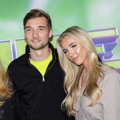Vlogger Gio in Londen beroofd van telefoon, vriendin Lynn in tranen: 'Foto's van onze baby staan erop'