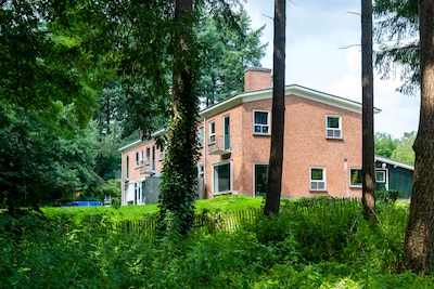 Arnhem eist 6 ton van omstreden zorgbedrijf You Care, waar eigenaar zélf cliënten hielp na zes maanden hbo