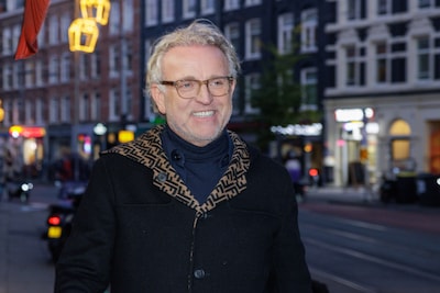 Gordon maakt na lange tijd nieuwe muziek met Re-Play