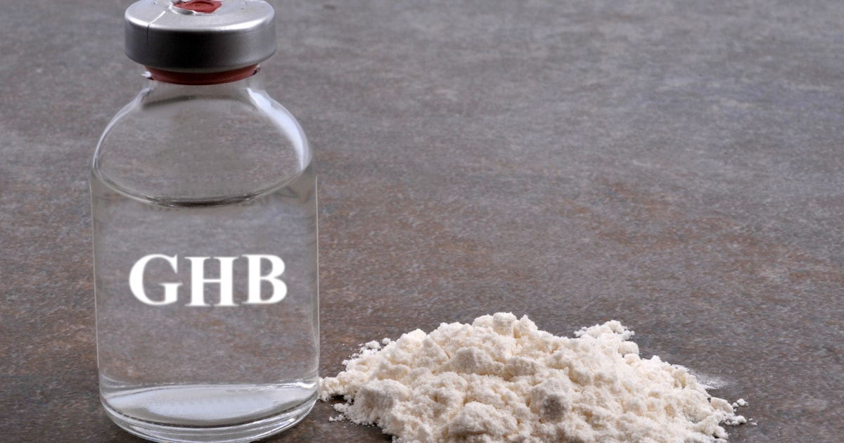 Wijchenaar leende auto van de moeder van een vriend, politie vindt 3 liter ‘danswater’