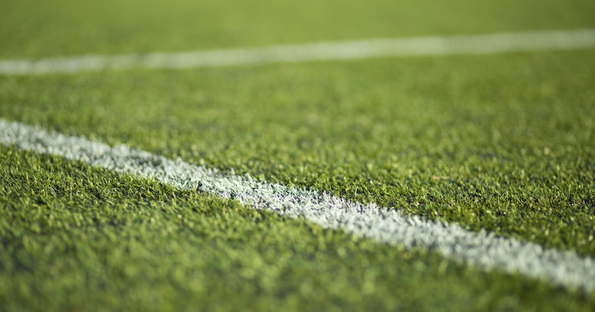 V.V. Hoogeloon moet langer wachten op kunstgras: budget ontoereikend