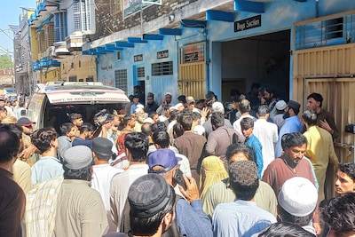 Dak van privéschool in Pakistan stort in: zeker 35 doden en meer dan 50 gewonden, eigenaar gearresteerd