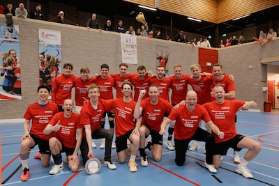 Braziliaan van Rebelle blij en ‘een beetje verdrietig’ tegelijk na kampioensfeest: ‘Nu wil iedereen 