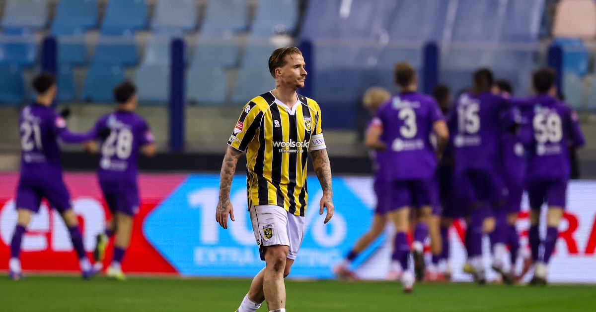 LIVE | Vitesse kan misser voor thuispubliek snel wegspoelen tegen FC Eindhoven
