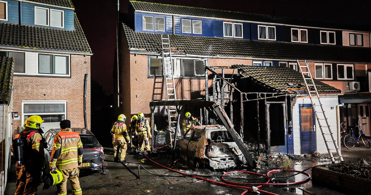 Twee woningen beschadigd bij felle brand: toen raam sneuvelde ...