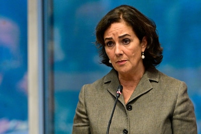 Burgemeester Halsema over bekladding Monument op de Dam: ‘Dit is geen protest, maar vernielzucht’
