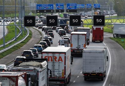 Rijkswaterstaat na ongeluk: stel reis van het zuiden naar Utrecht over de A2 uit