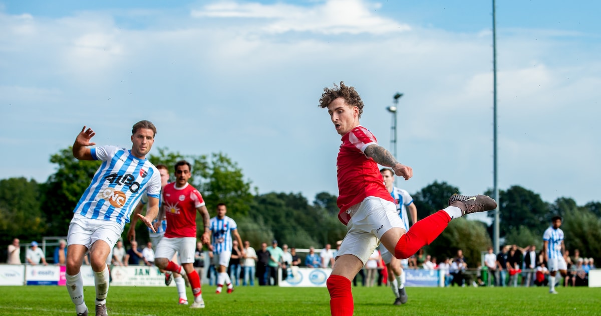 Met acht schroeven in het kuitbeen voetbalt Gijs weer met plezier: ‘Terwijl ik er eigenlijk geen zin