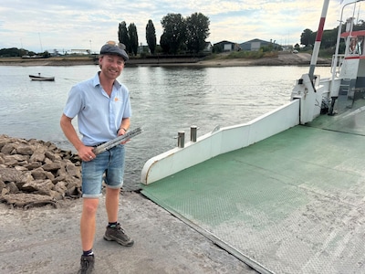 Veerschipper Joep de Jager gaat tot het gaatje op de Nederrijn: ‘Ik lag eruit, maar we varen weer’