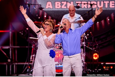 BZN Tribute Band strandt in SBS tv-programma: ‘We hoopten op tweemaal het podium en dat is gelukt’