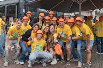 Tweede editie Lónse Kroegentocht met zo’n 350 kroegtijgers groot succes