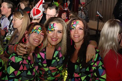 Gekostumeerd Bal in Loo: feest in jaren zestig stijl