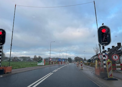 De belangrijke weg in de Liemers is recent opgeknapt, maar gaat nu weer dicht
