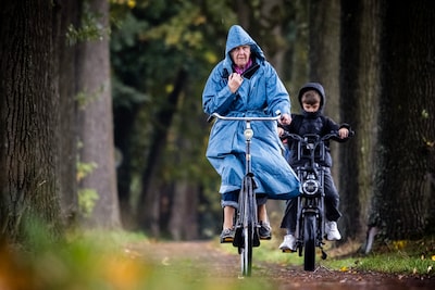 Maandagochtend code geel in westen om zware windstoten