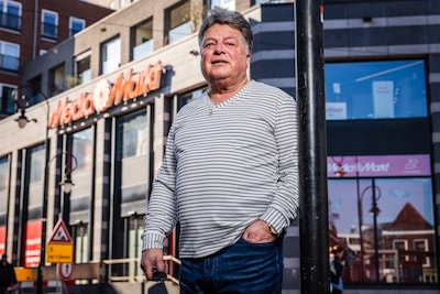 Marek vecht winkelverbod MediaMarkt aan en wint: ‘Ik moet strijden tegen onrecht, leerde mijn vader me’