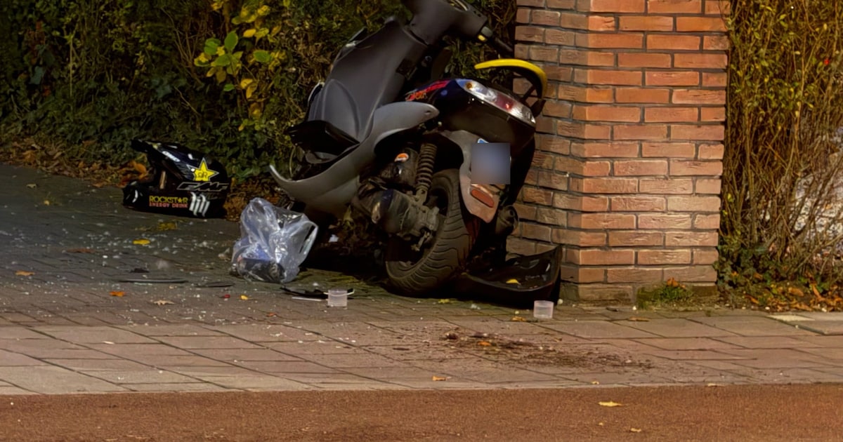 Scooterrijder gewond na botsing met auto op de Harderwijkerstraat in Putten