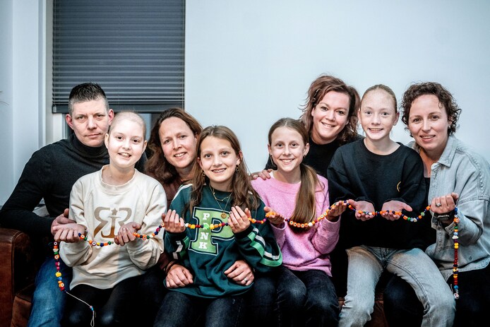 ‘Mevrouw, wat u ziet, is dat allemaal goed?’ vraagt Lise (10) aan de ...
