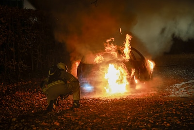 Auto uitgebrand op de Sterrenberglaan in Huis ter Heide