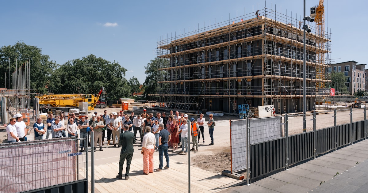 Na vier maanden al op het hoogste punt, houtbouwproject aan Boschdijk in 2027 af