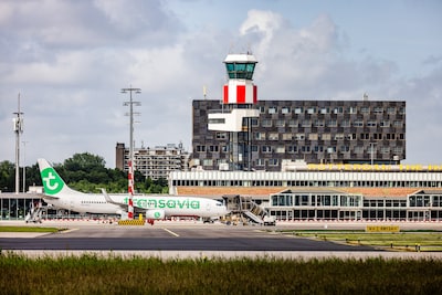 Toch natuurvergunning nodig voor luchthavens Rotterdam en Eindhoven