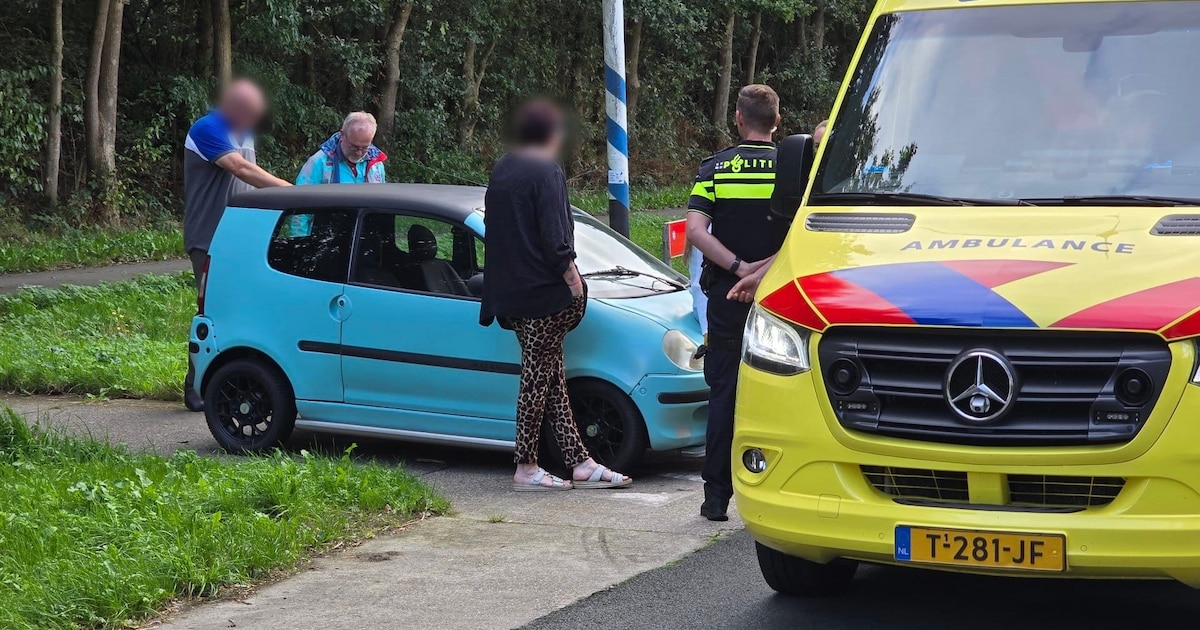 Automobilist rijdt door na aanrijding met brommobiel in Voorthuizen: politie zoekt getuigen