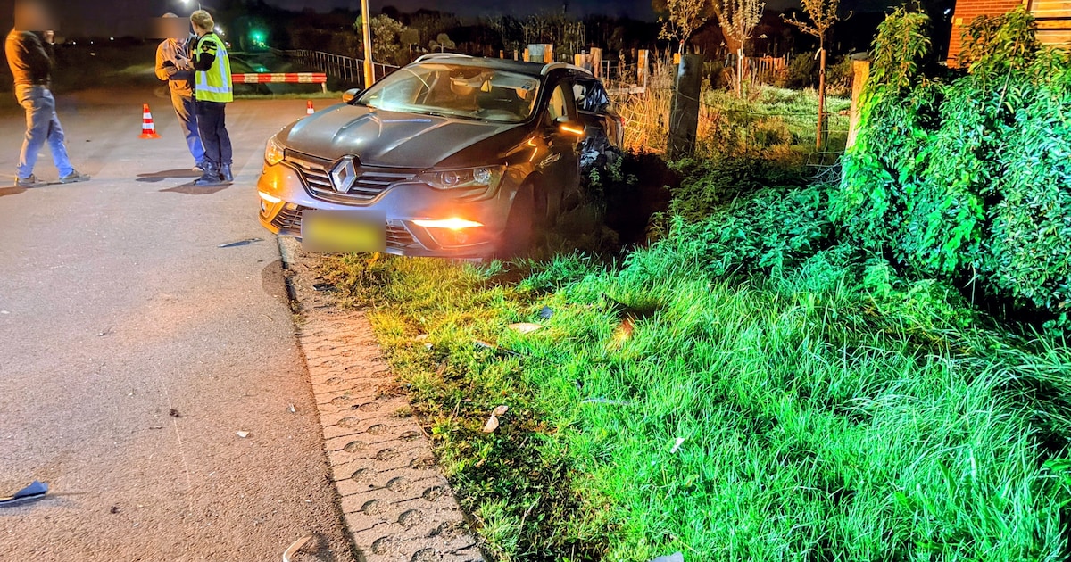 Auto belandt in de berm na harde botsing met bestelbus Kesteren