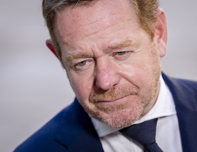 Minister botst met Brussel over financiële steun Sierra Leone: ‘Niks te maken met Bolle Jos’